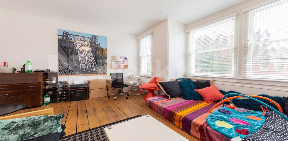 Modern Apartment Chapter Road, Willesden Green